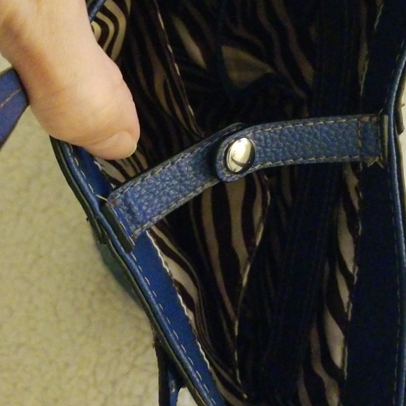 Purse - Picture 4 of 5